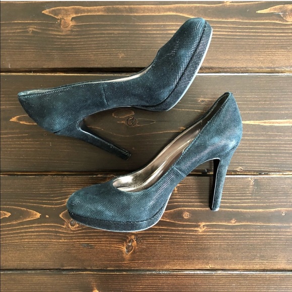 Calvin Klein Onyx Suede heels - Picture 3 of 8